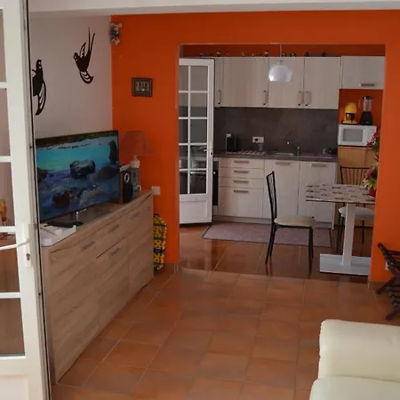 Hébergement de vacances Studio Hirondelle Roquebrune-sur Argens